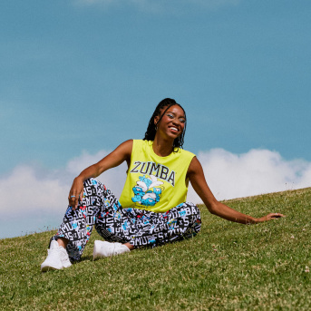 Zumba X The Smurfs Muscle Crop Tank <Mell-Oh Yellow> | JWI